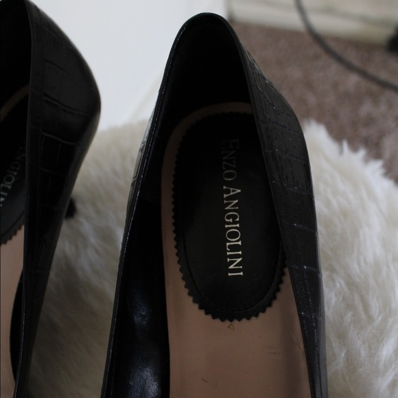 Black pointy square toe kitten heels - Picture 6 of 8